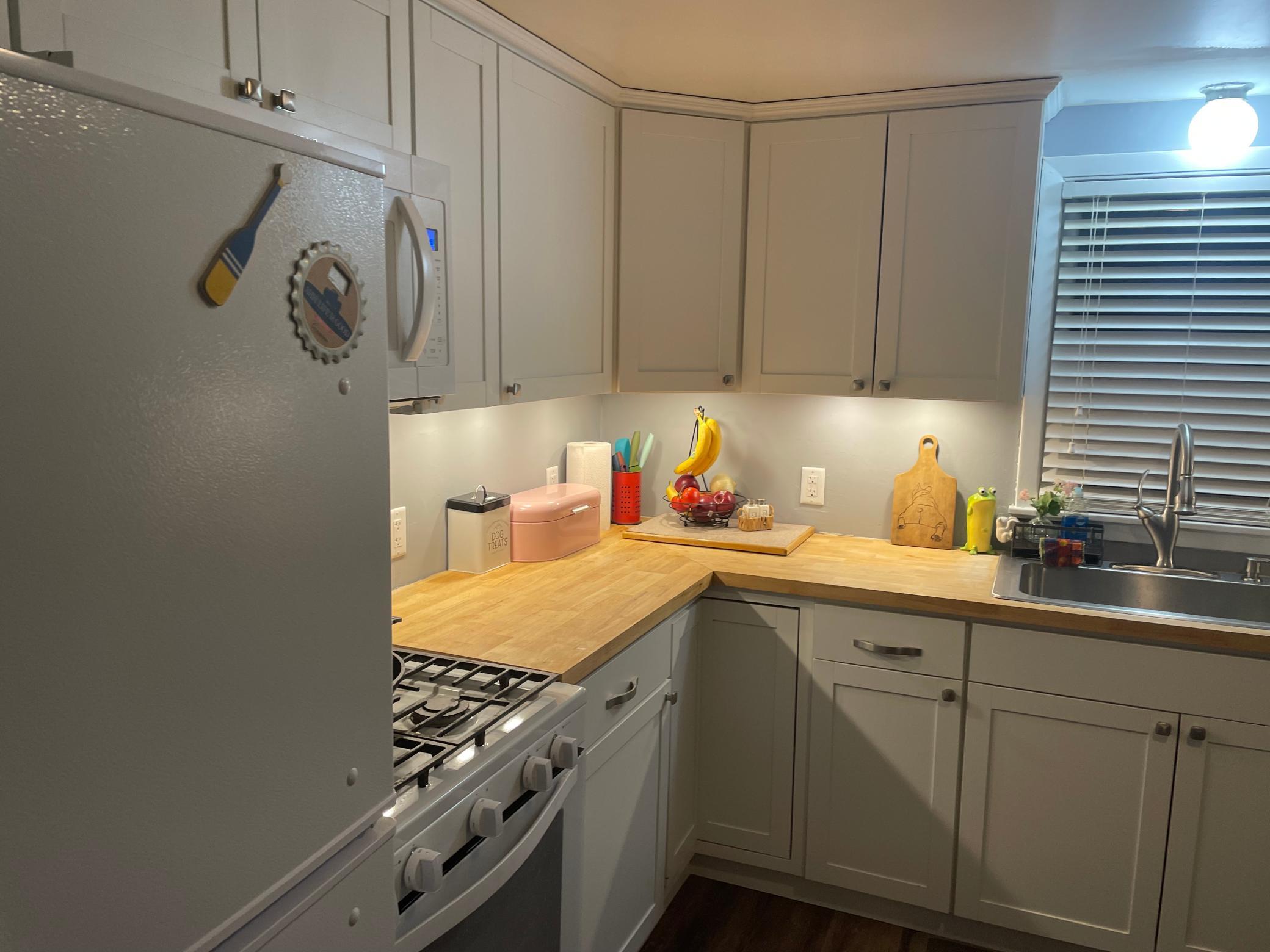 kitchen 1.jpg