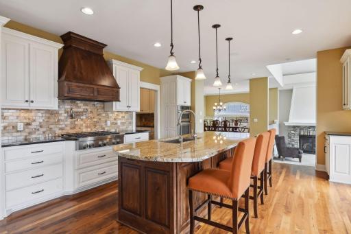 675 Pleasant View Road, Chanhassen, MN 55317