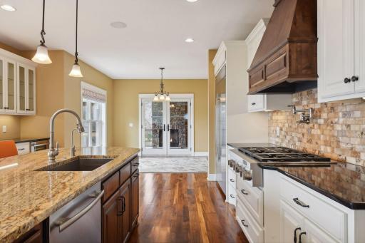 675 Pleasant View Road, Chanhassen, MN 55317