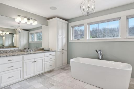 675 Pleasant View Road, Chanhassen, MN 55317