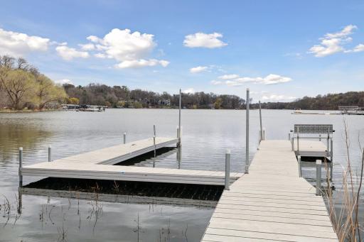 675 Pleasant View Road, Chanhassen, MN 55317