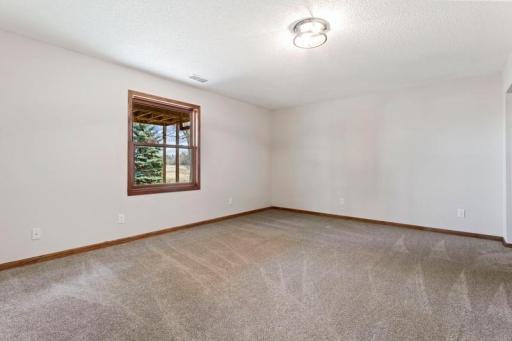 7607 Jensen Avenue S, Cottage Grove, MN 55016