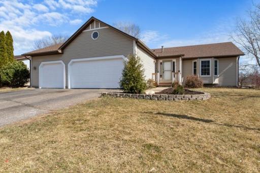 7607 Jensen Avenue S, Cottage Grove, MN 55016
