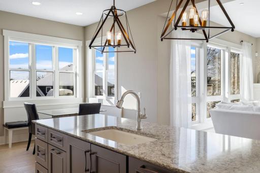 5650 Comstock Lane N, Plymouth, MN 55446