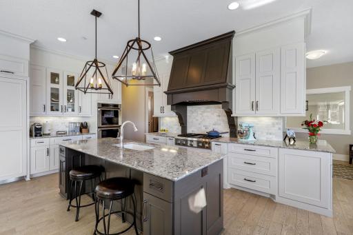 5650 Comstock Lane N, Plymouth, MN 55446