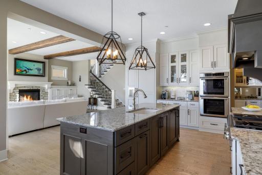 5650 Comstock Lane N, Plymouth, MN 55446