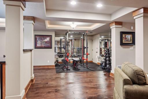 9451 Foxford Road, Chanhassen, MN 55317