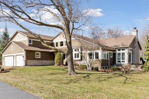 9451 Foxford Road, Chanhassen, MN 55317