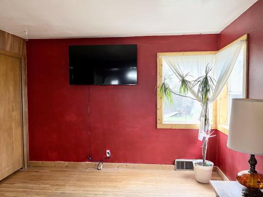 (No longer red!) Living Room, can be turned into a 4th bedroom!.jpg