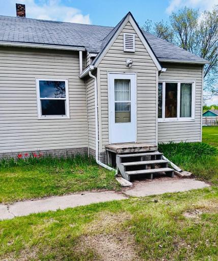 623 N Main Street, Badger, MN 56714