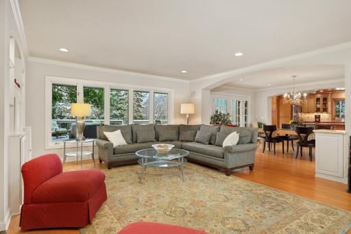 2249 Summit Avenue, Saint Paul, MN 55105