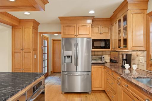 2249 Summit Avenue, Saint Paul, MN 55105