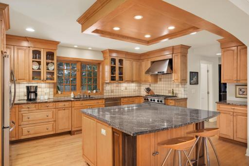2249 Summit Avenue, Saint Paul, MN 55105