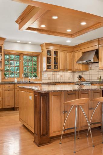 2249 Summit Avenue, Saint Paul, MN 55105