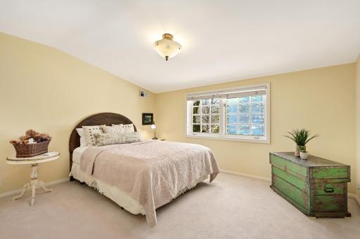 2249 Summit Avenue, Saint Paul, MN 55105