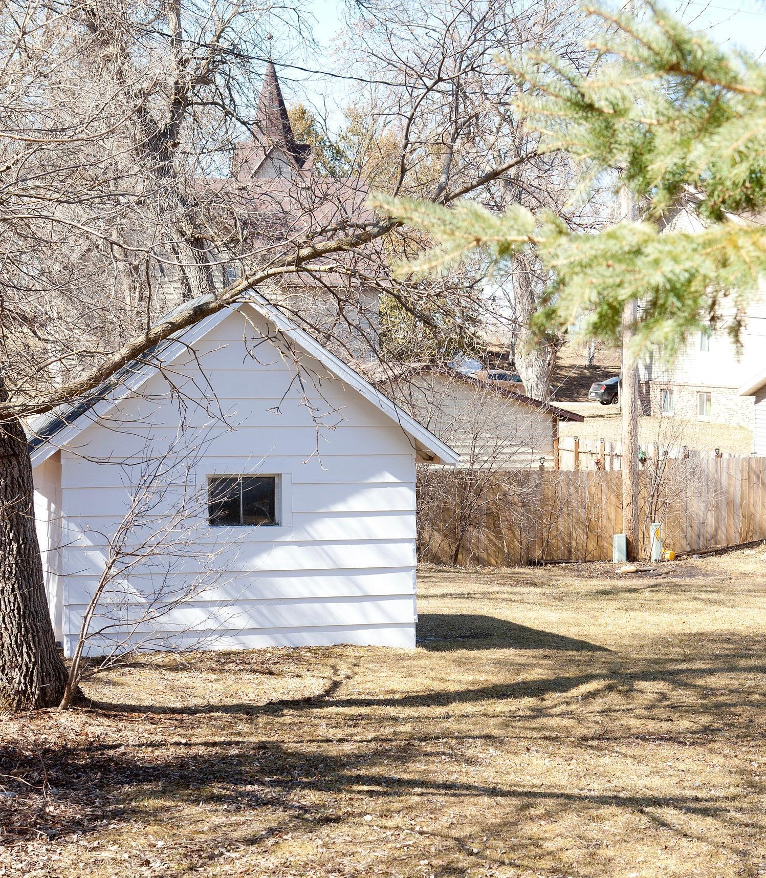 Shed/Backyard