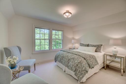 36 Catbird Lane, Saint Paul, MN 55127