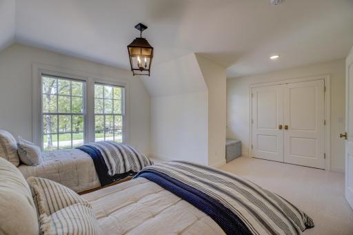 36 Catbird Lane, Saint Paul, MN 55127