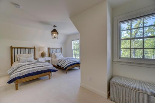 36 Catbird Lane, Saint Paul, MN 55127