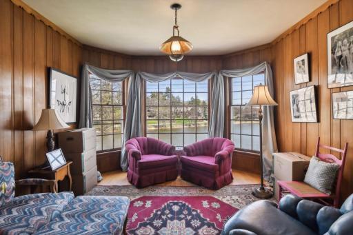 4905 Lakeview Drive, Edina, MN 55424
