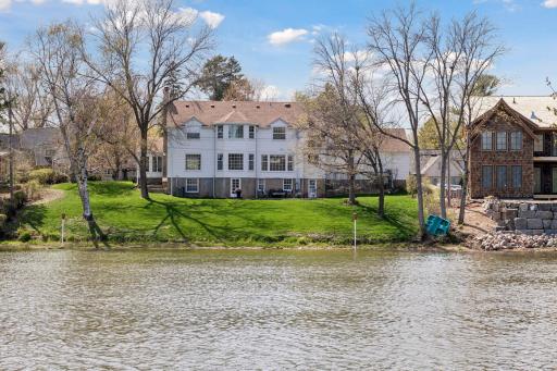 4905 Lakeview Drive, Edina, MN 55424