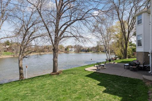 4905 Lakeview Drive, Edina, MN 55424