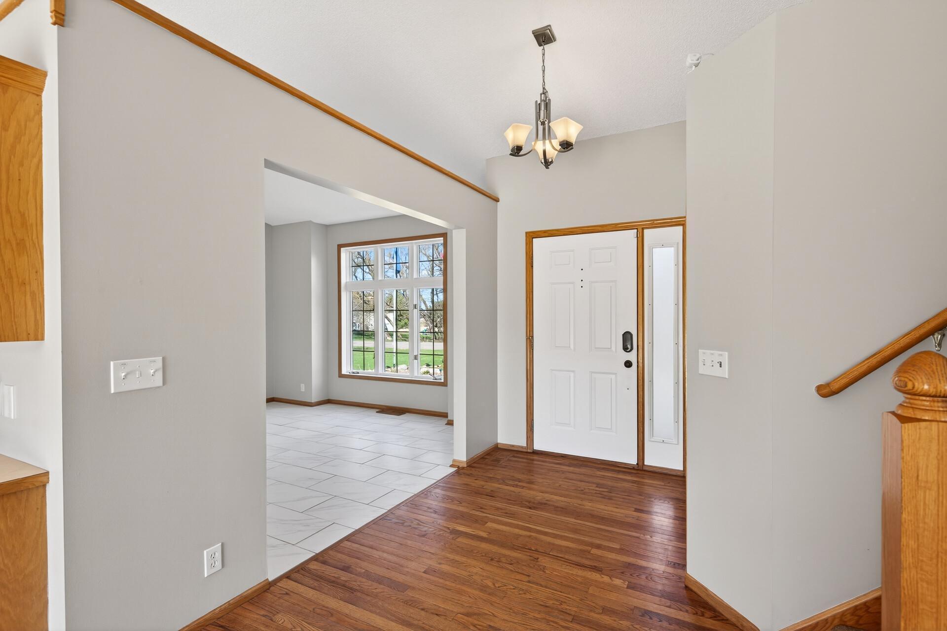 18_20972_Rendova_Street_NE8 (1)_mls.jpg