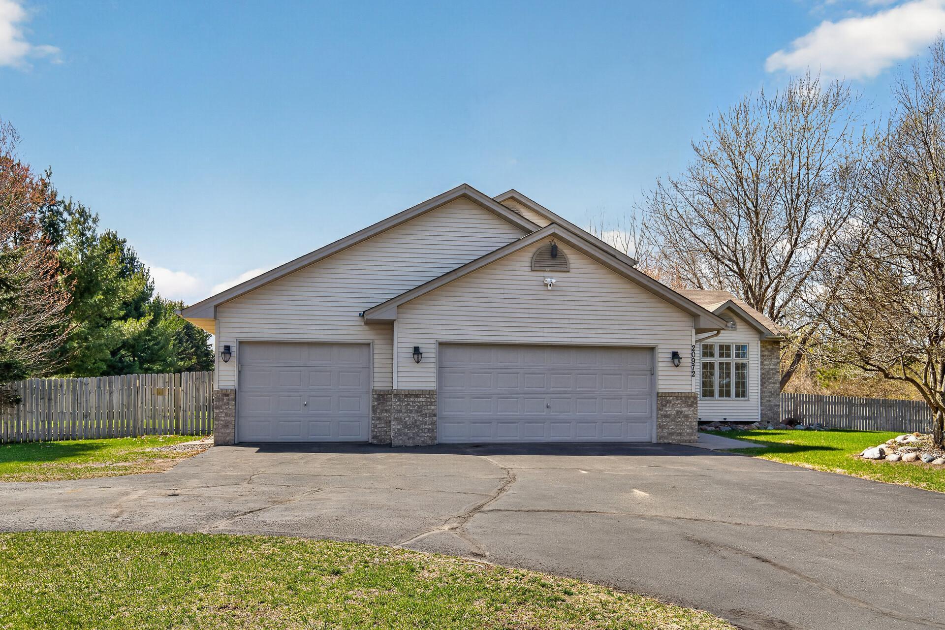 12_20972_Rendova_Street_NE2 (1)_mls.jpg