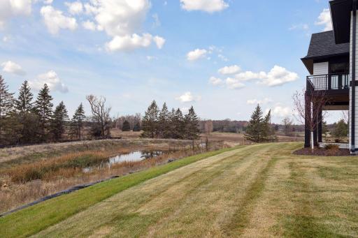 101 Spring Farm Road, North Oaks, MN 55127
