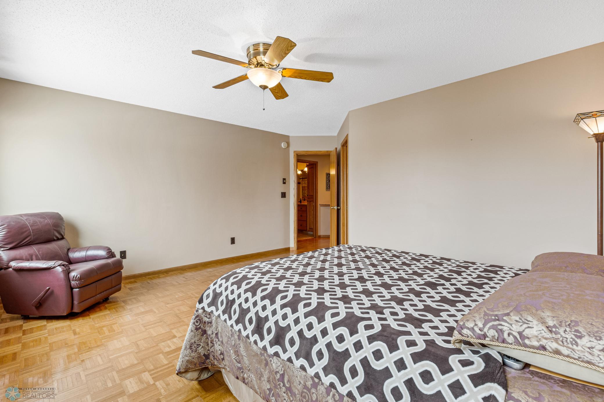 Bedroom 2 w WIC