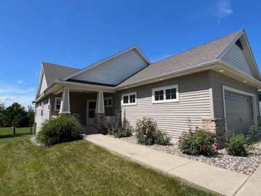 5403 Cinnamon Point, Mayer, MN 55360