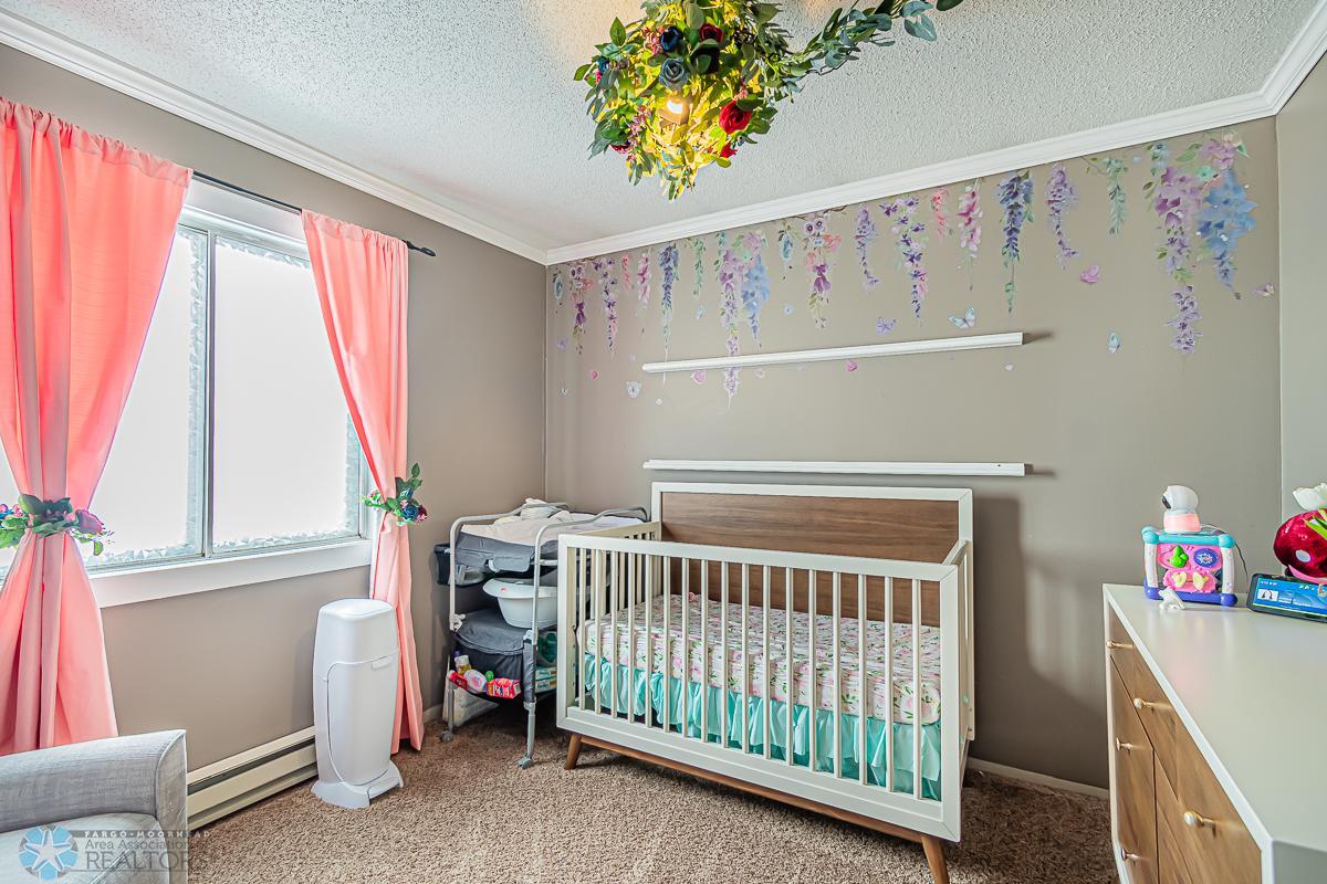 2nd Bedroom - Upper level