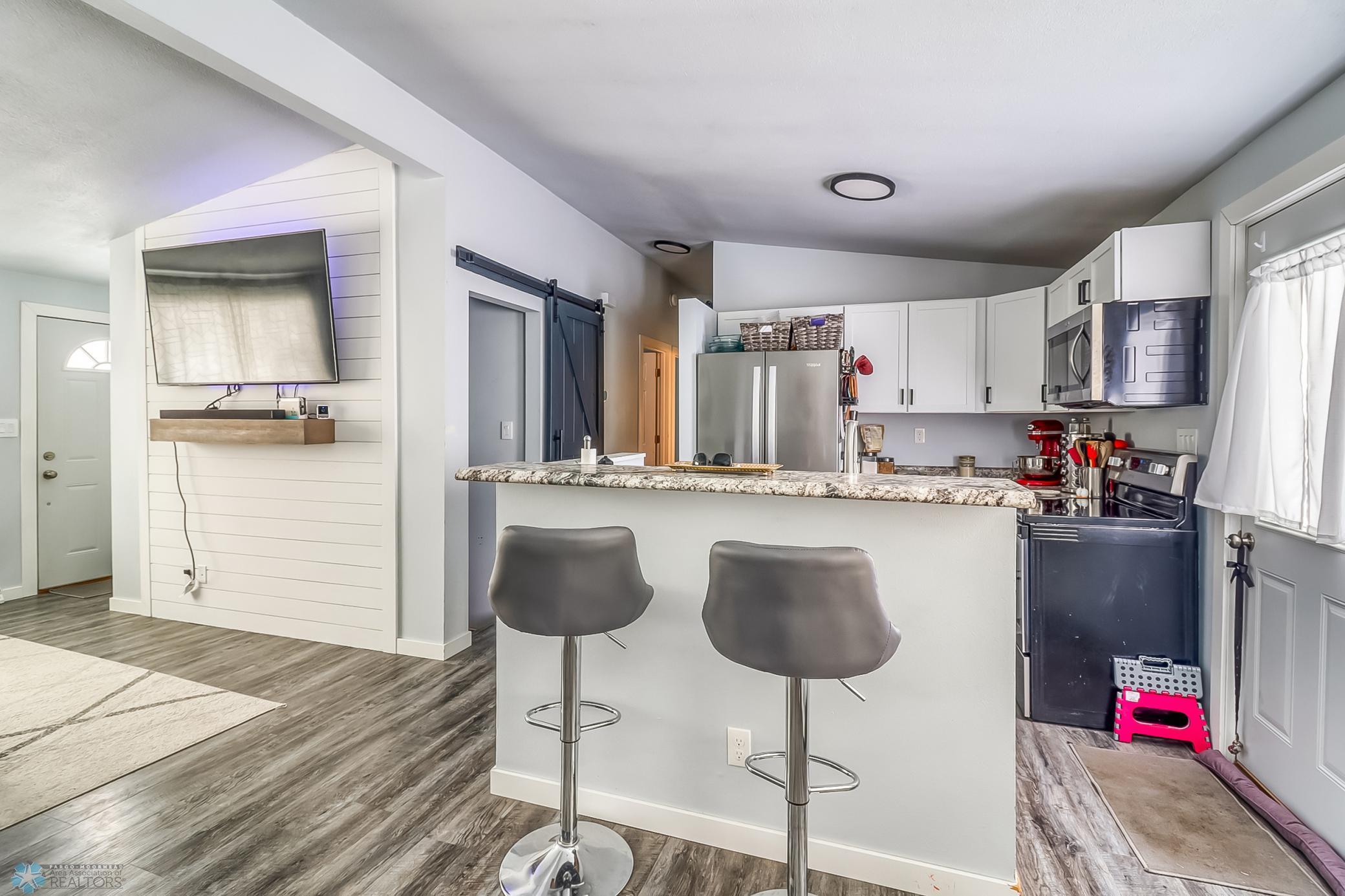5 Kitchen1