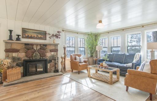 8088 Pine Point Road, Nisswa, MN 56468