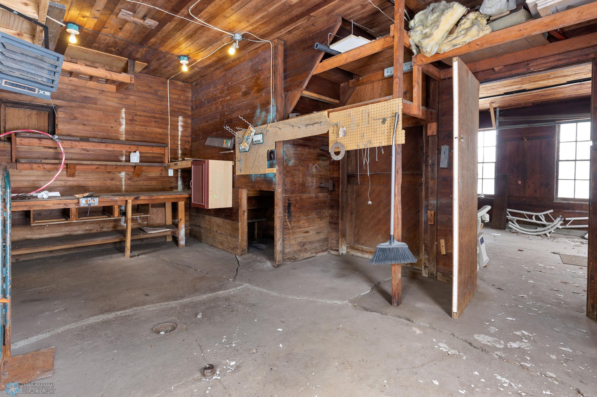 Garage/Carriage House Shop