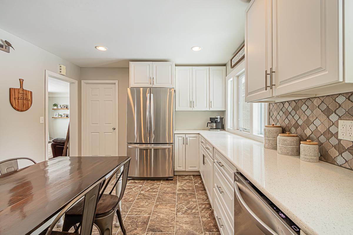Kitchen_3.jpg