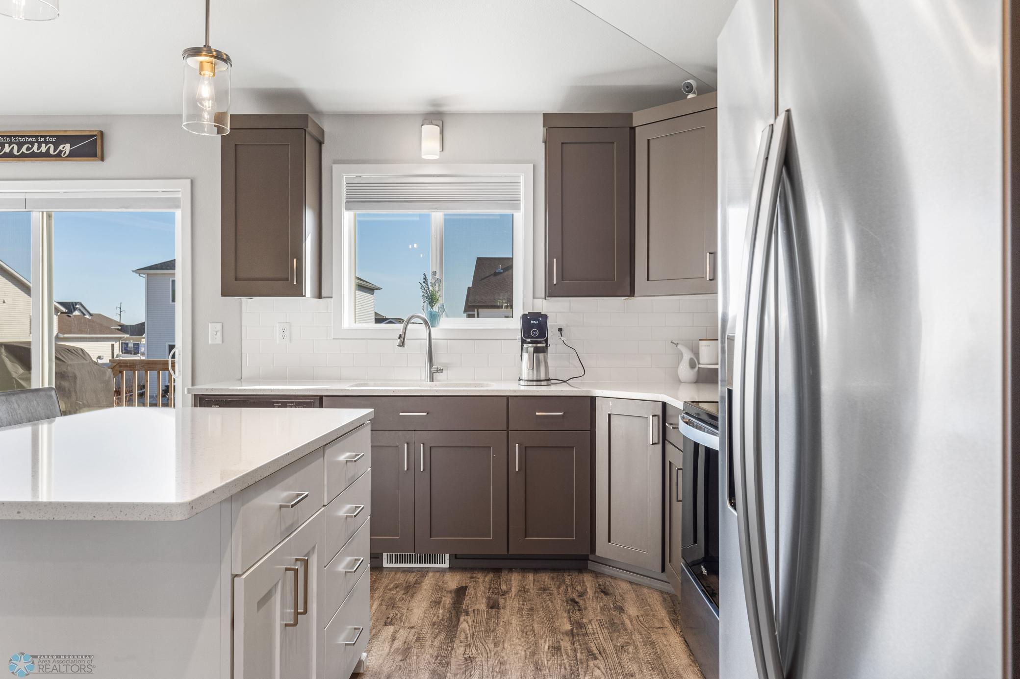 (8) Kitchen.jpg