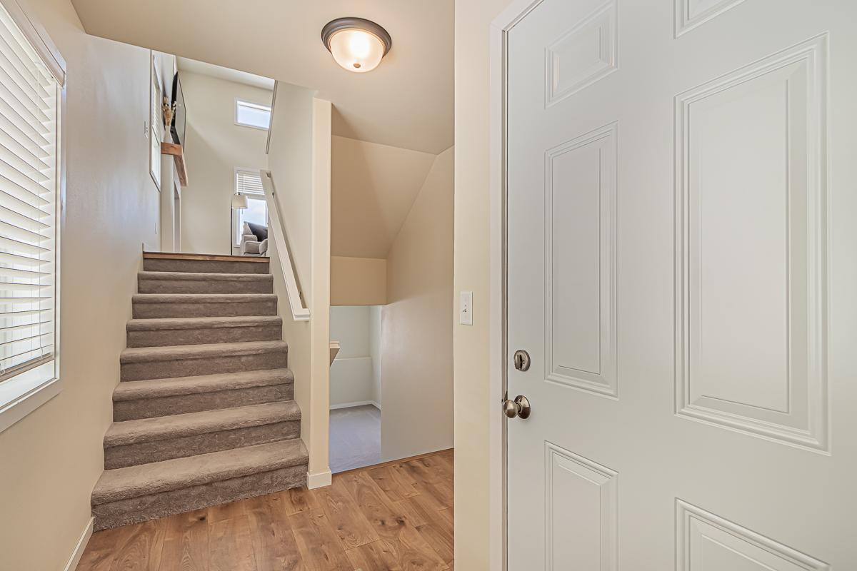 Entryway_2.jpg