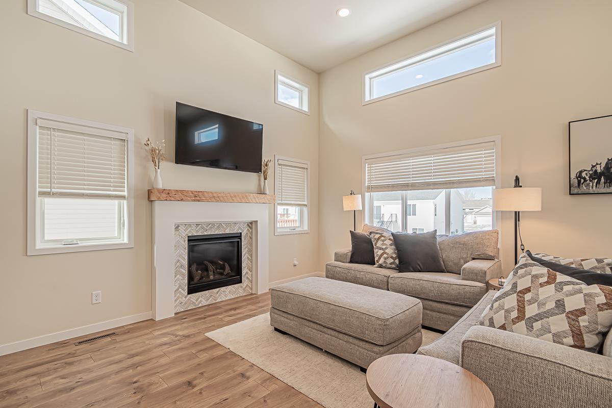 Living_Room_1.jpg