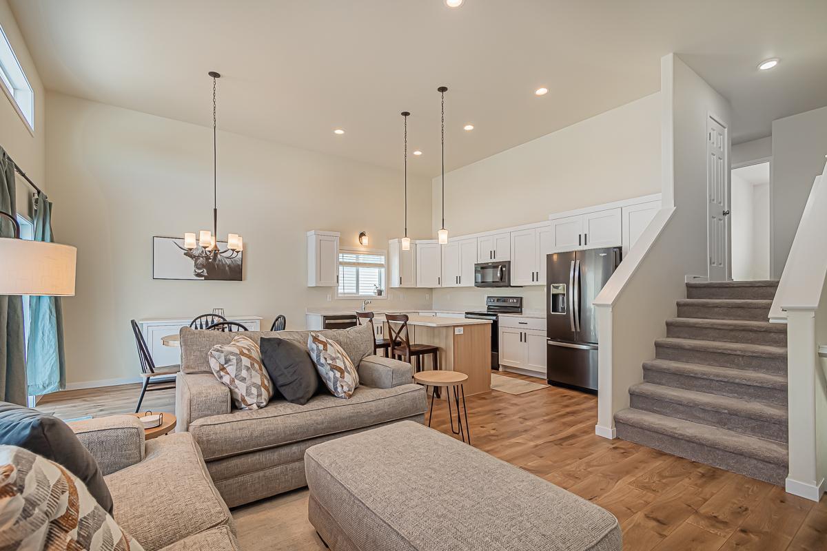 Living_Room_3.jpg