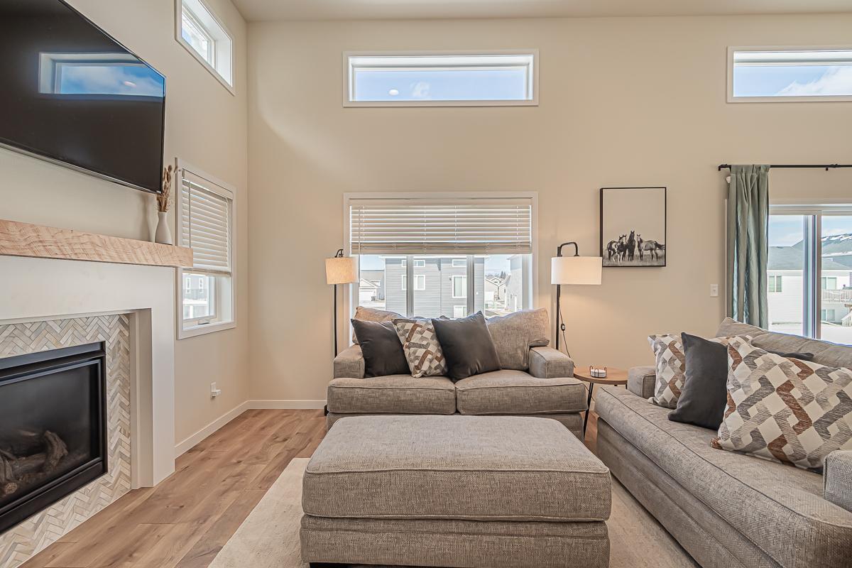Living_Room_2.jpg