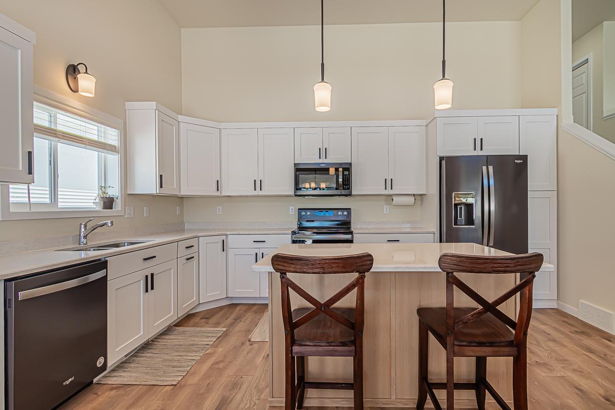 Kitchen_5.jpg