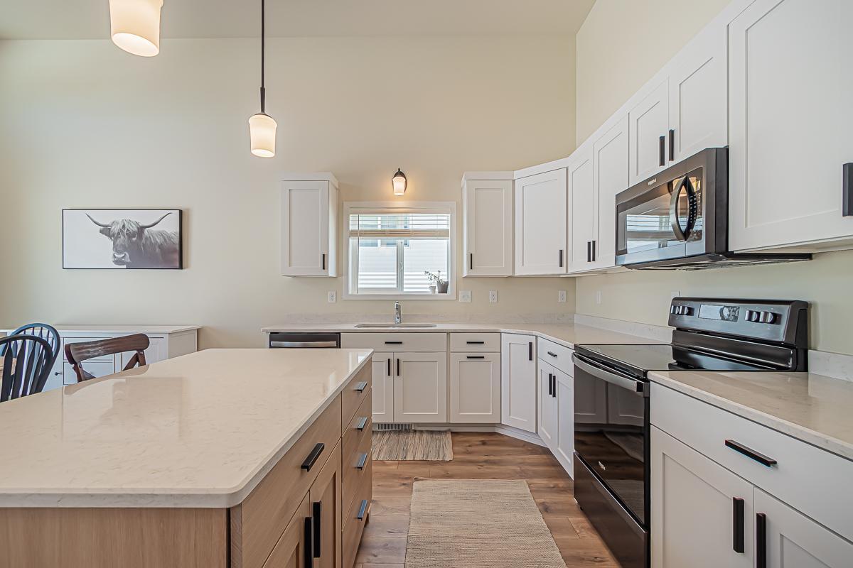 Kitchen_2.jpg