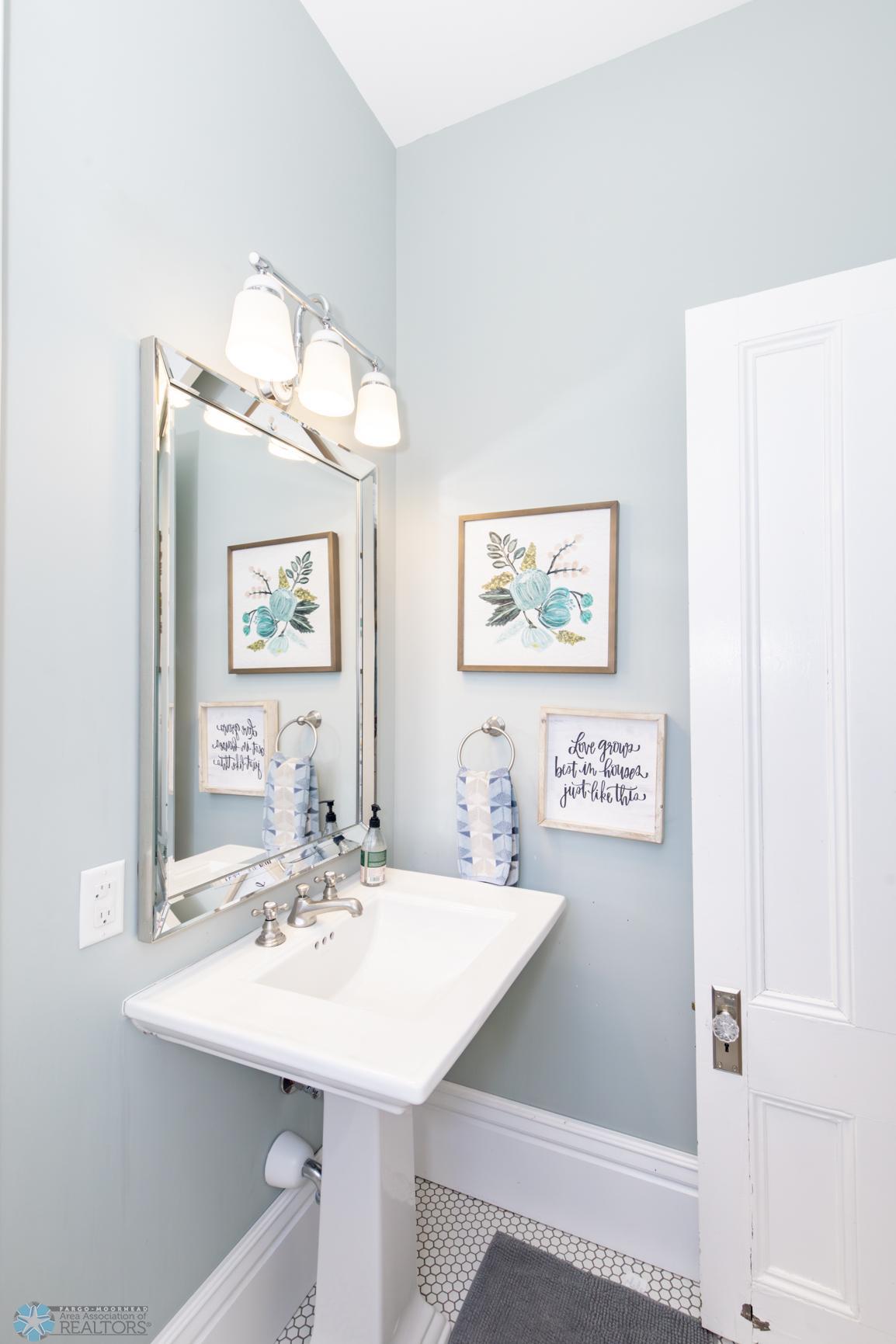 Bathroom 1 - Half