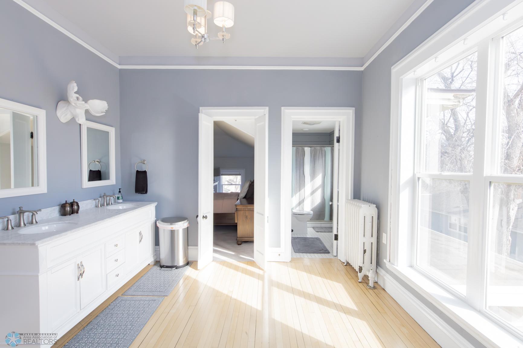 Primary Bathroom - 3/4