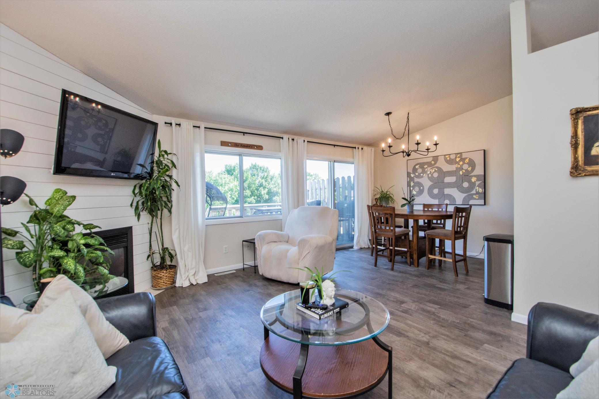 Living/Dining Room