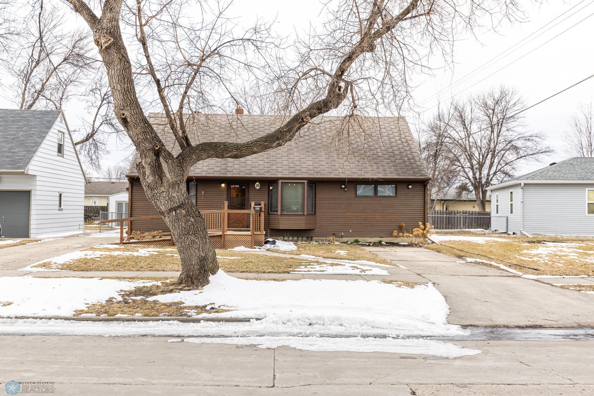 809 19th St. S. Fargo, ND 58103