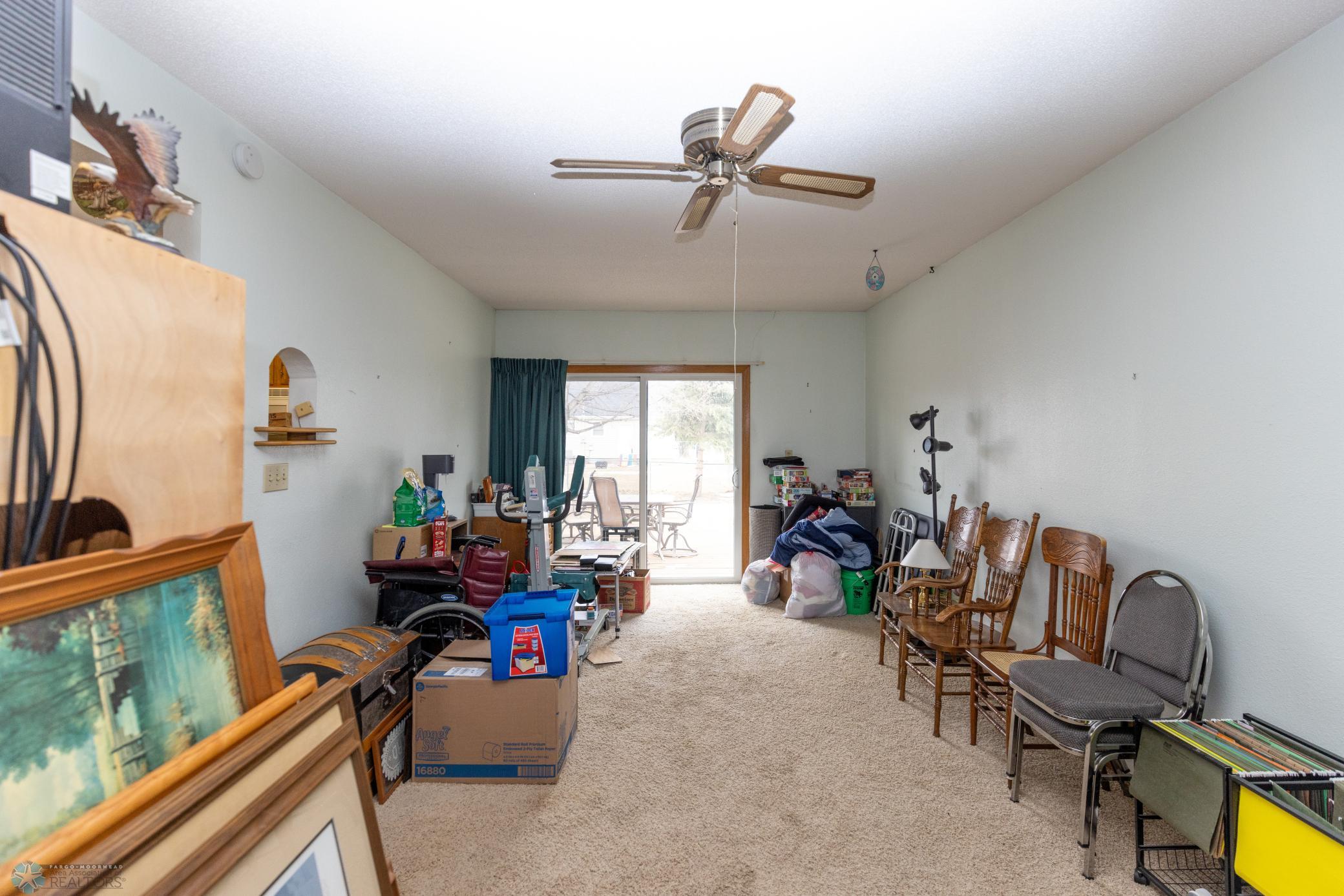 Large living room 23'3" x 11'6"