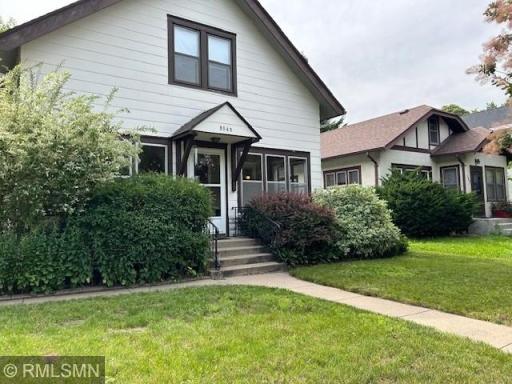3943 Queen Avenue N, Minneapolis, MN 55412
