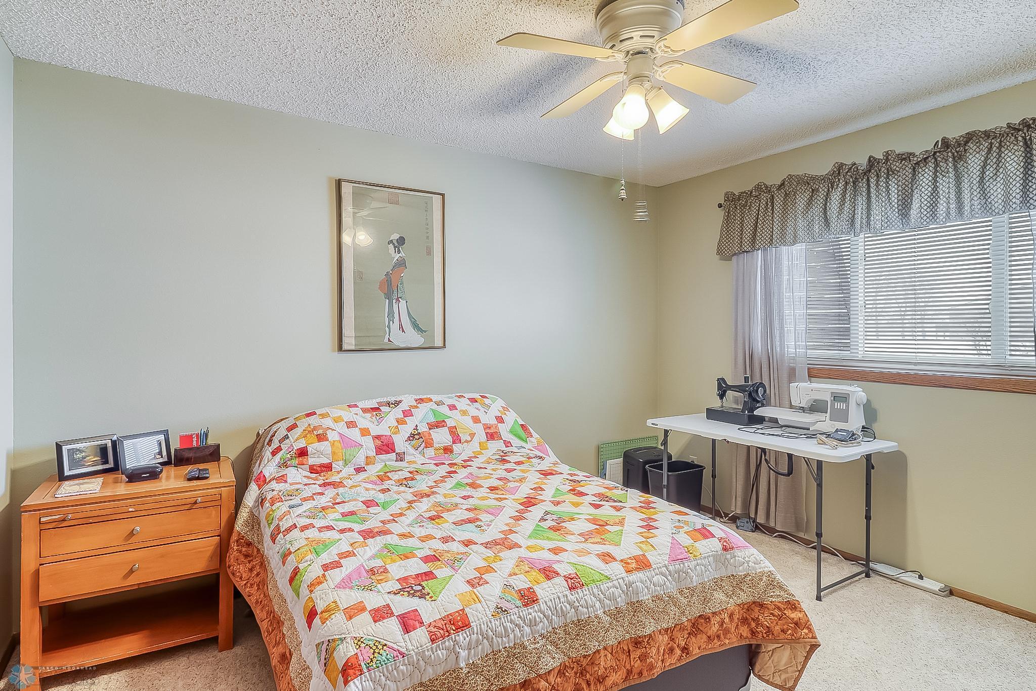 Bedroom1_0.jpg
